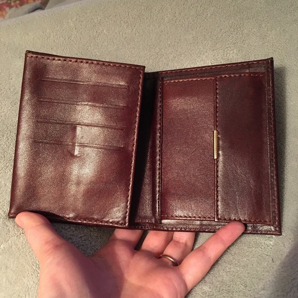 Brown leather wallet - Picture 3 of 6